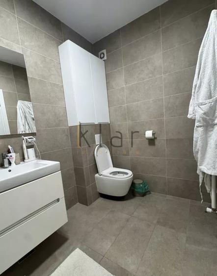 Apartament cu 3 camere semidecomandat în Mărăști