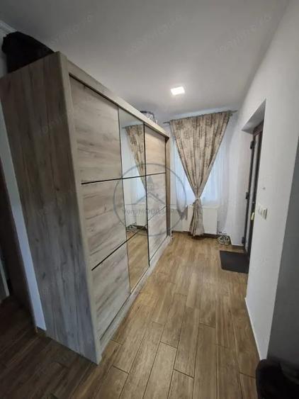 Casă cu 3 camere cu Canalizare în Central
