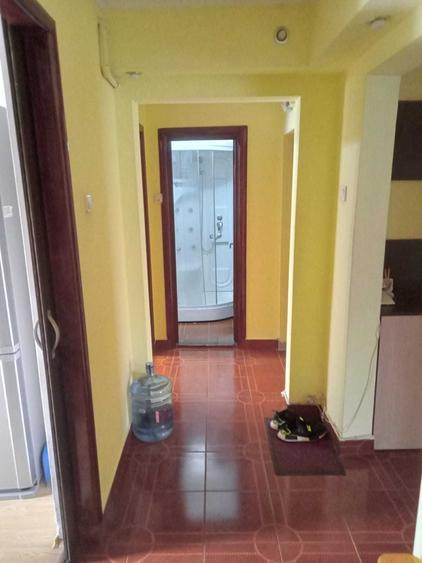 Apartament cu 3 camere decomandat în Banat