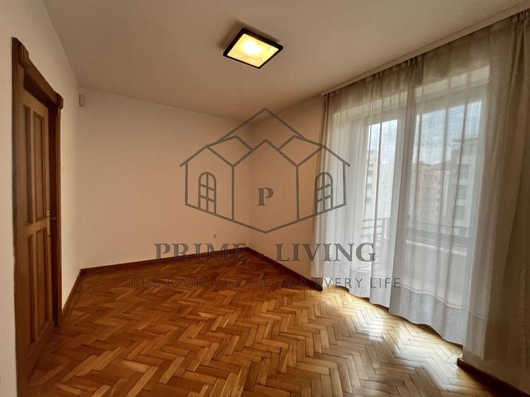 Apartament cu 4 camere, mobilat în Aviatorilor