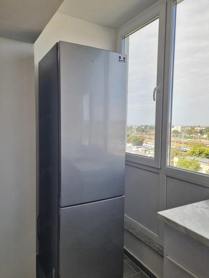 Apartament cu 2 camere semidecomandat în Rovine