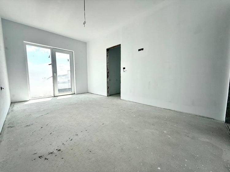 Duplex cu 5 camere cu Canalizare în Urseni