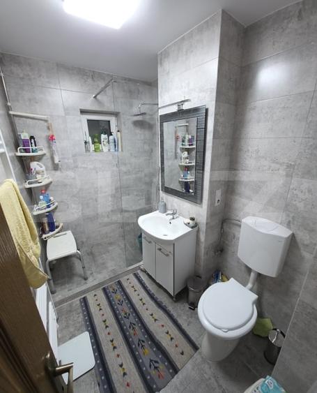 Apartament spațios, de vanzare, cu 4 camere, zona Han - 7