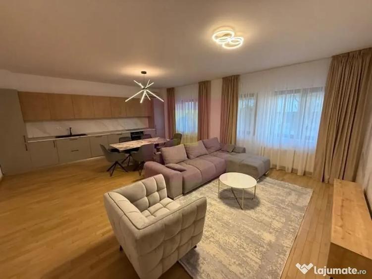 Apartament cu 4 camere decomandat în Herăstrău