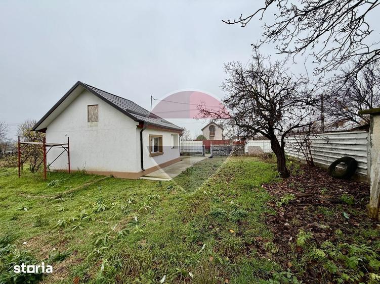 Casă cu 2 camere cu Teren 802 Mp în Jariștea