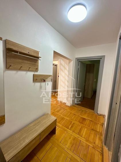 Apartament cu 3 camere decomandat în Complex Studențesc