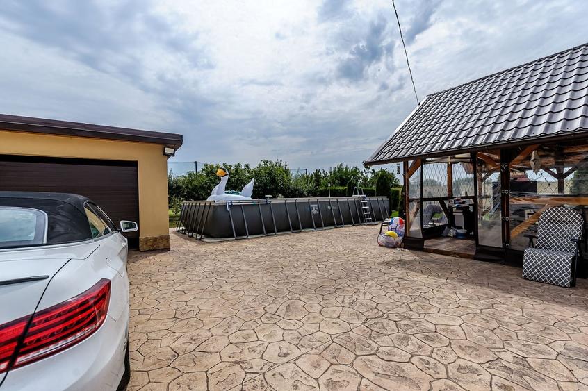 Casă individuală cu 4 camere cu Piscina în Secusigiu