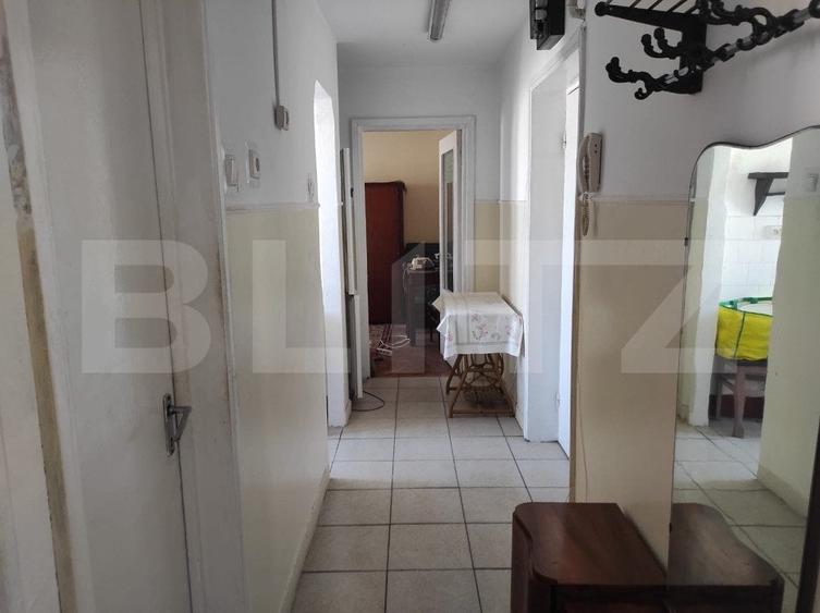 Apartament cu 2 camere decomandat, mobilat în Botizului