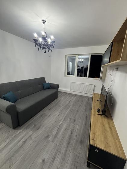 Apartament cu 2 camere semidecomandat în Exterior Vest