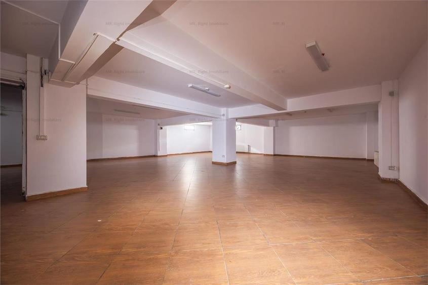 Spațiu comercial, de 537.65002441406 mp, în Vlahuță