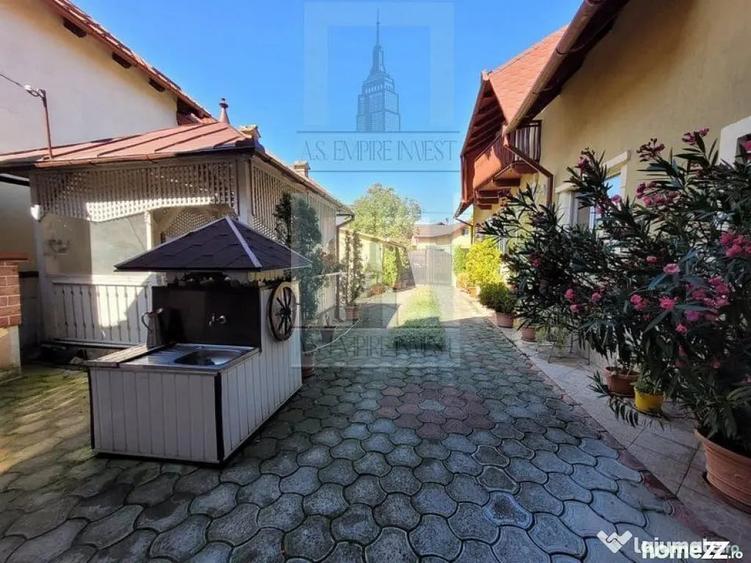 Casă cu 11 camere cu Teren 1000 Mp în Tărlungeni