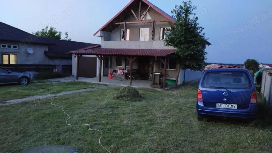 Casă cu 3 camere cu Teren 2100 Mp în Central