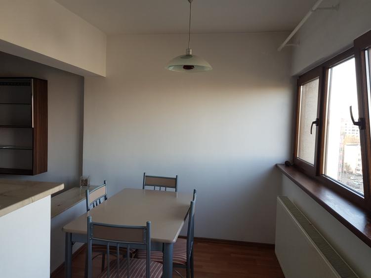 Apartament cu 2 camere decomandat în Griviței