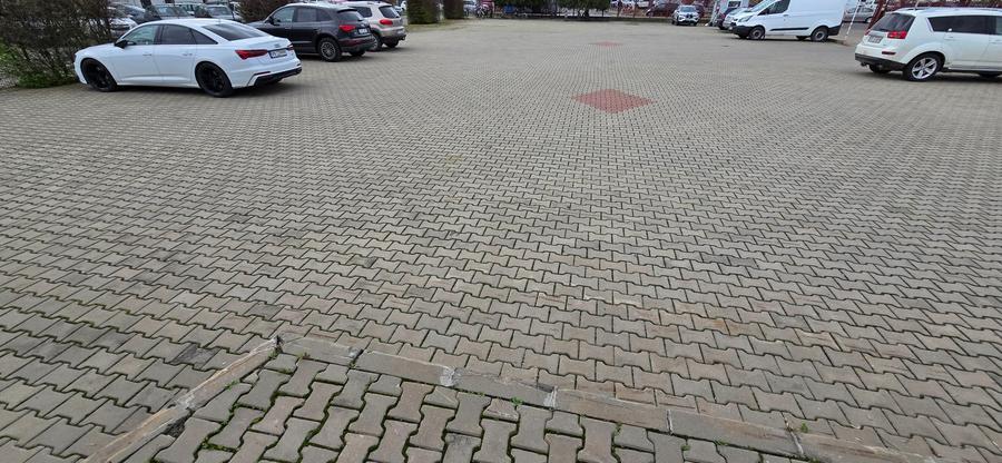 Proprietate specială, de 1,500 mp, în Autogară