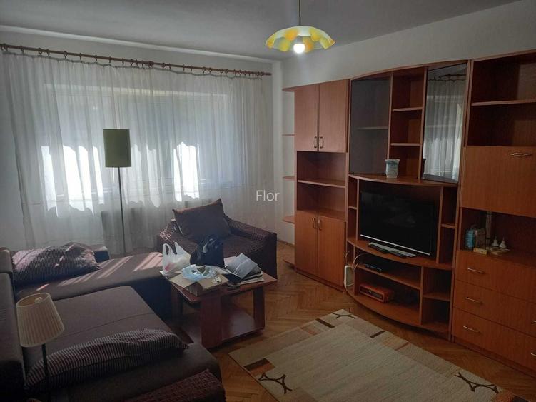 Inchiriez apartament doua camere, decomandat, etaj 1, zona Torontalului, vis-a-vis de Vox ! 0734 662 881