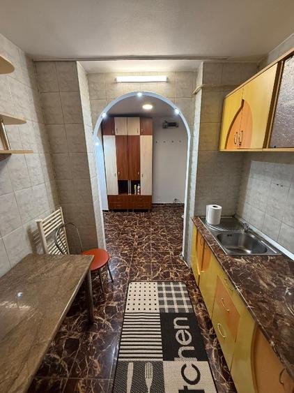 Apartament cu 2 camere decomandat în Nicolina