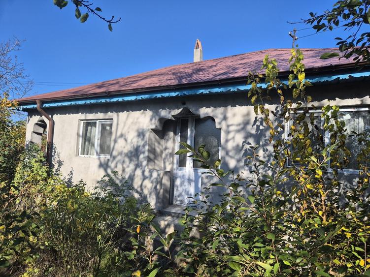 Casă cu 4 camere în Colceag