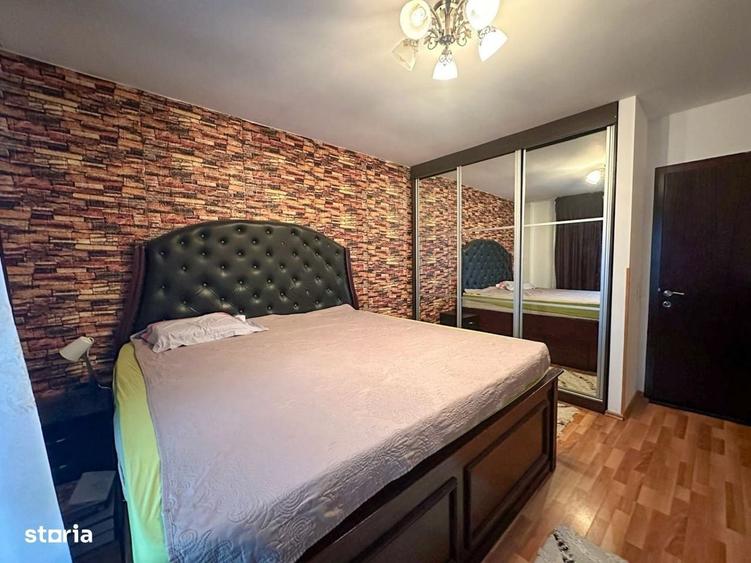 Apartament cu 3 camere decomandat în Titan