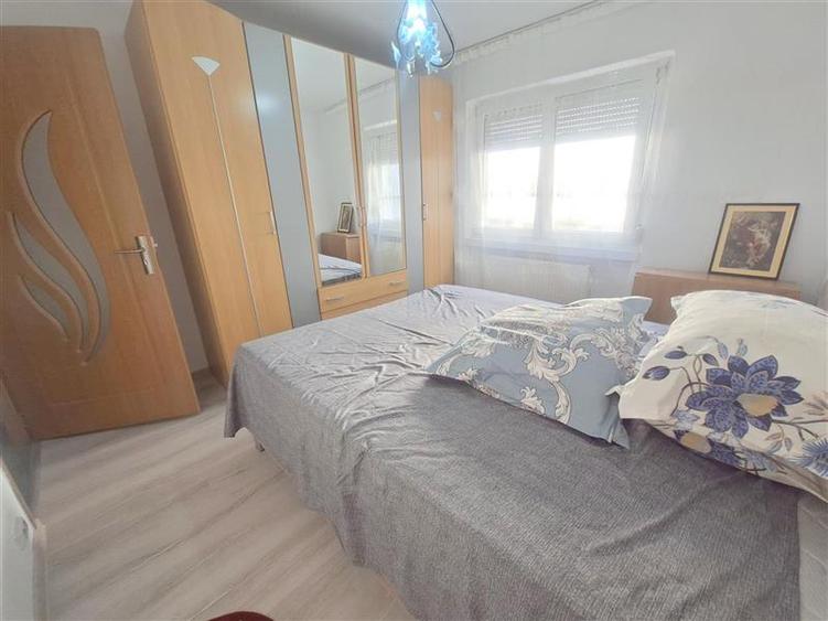 Apartament 3 camere, mobilat si utilat, etaj 1, zona Milcov - 2
