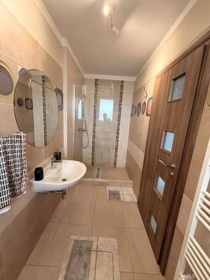 Apartament cu 2 camere semidecomandat în Florești
