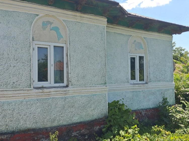 Casă cu 6 camere cu Teren 1150 Mp în Vintileanca