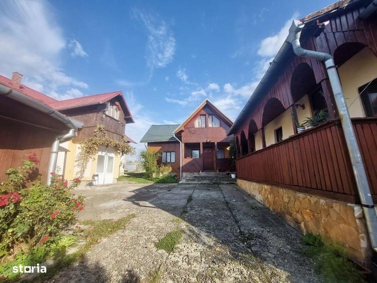 Casă cu 4 camere cu Teren 5995 Mp în Șumugiu