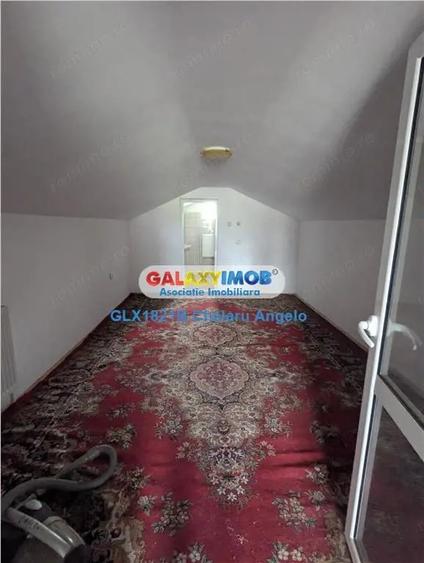 Casă cu 5 camere cu Teren 880 Mp în Siliștea Snagovului