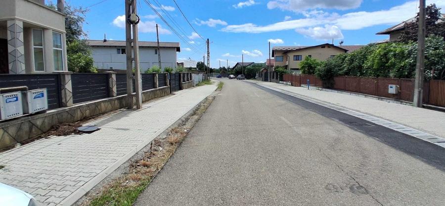 Casă cu 4 camere decomandat în Tufeni