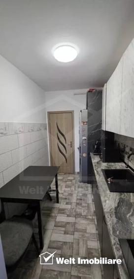 Apartament cu 2 camere semidecomandat, mobilat în Florești