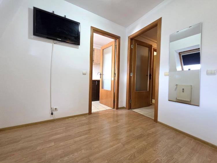 Garsonieră decomandată în Drumul Taberei