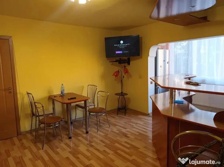 INCHIRIEZ APARTAMENT 3 CAMERE STR D. STOICA - 3