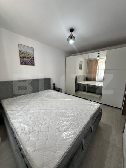 Apartament cu 2 camere semidecomandat, mobilat în Nord-Est