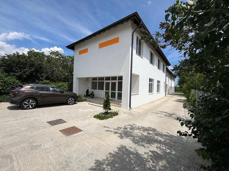 Spațiu comercial, de 100 mp, în Central