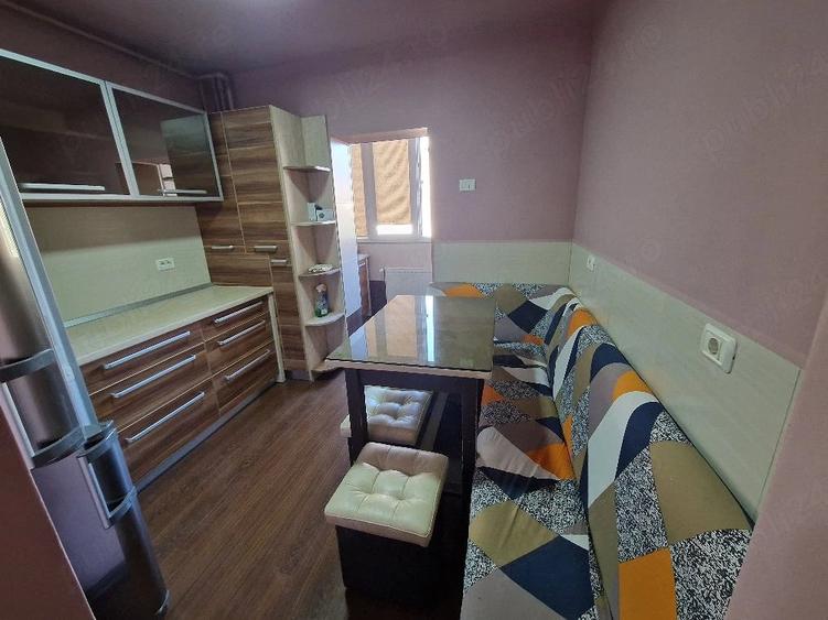 Apartament cu 3 camere decomandat în Micălaca