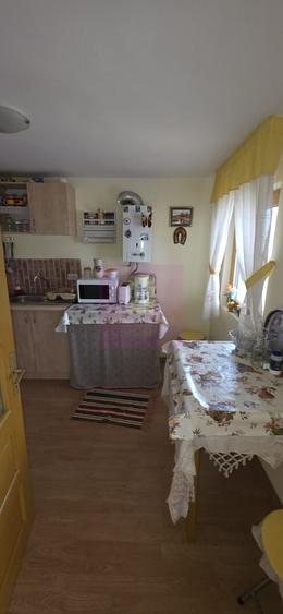 Casă cu 3 camere în Central