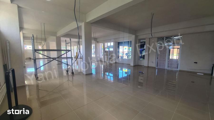 Spațiu comercial, de 260 mp, în Mușătești