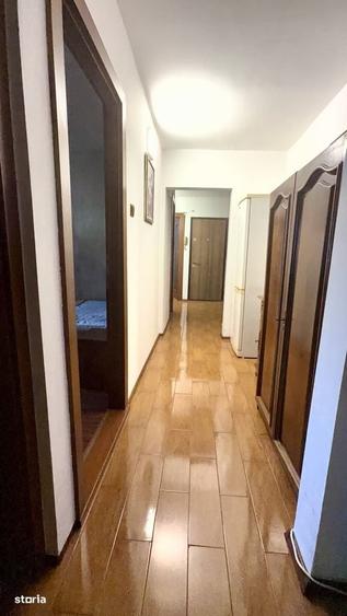 Apartament cu 3 camere decomandat în Nord
