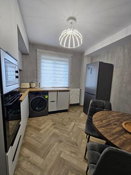 Apartament cu 3 camere în City Park Mall