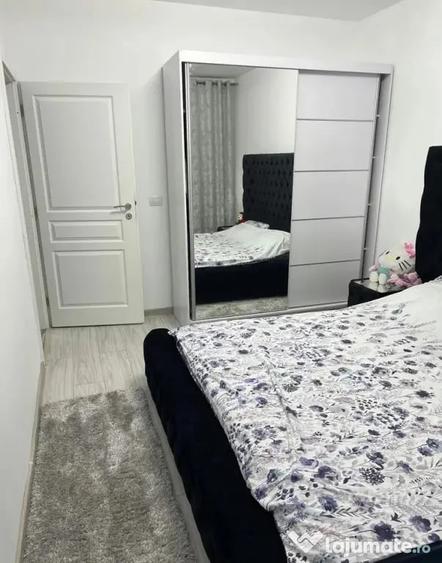 Garsonieră decomandată în Valea Adâncă