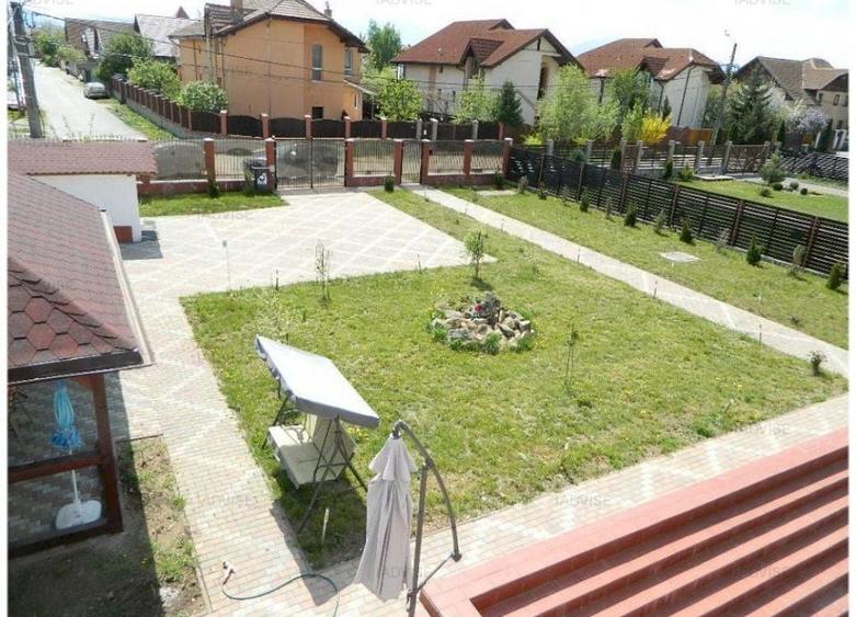 Casă individuală cu 5 camere cu Canalizare în Hărman