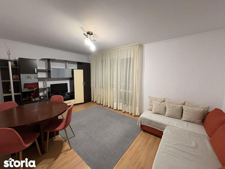 Apartament cu 3 camere decomandat, mobilat în Apărătorii Patriei