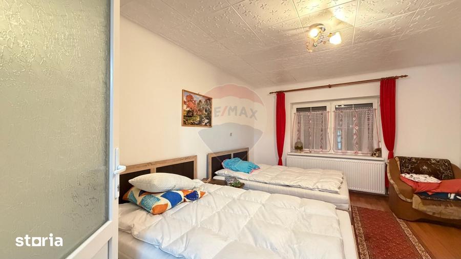 Casă cu 3 camere cu Teren 788 Mp în Central