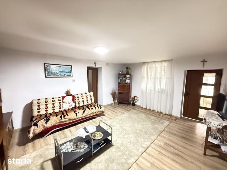 Casă cu 2 camere cu Teren 563 Mp în Horia