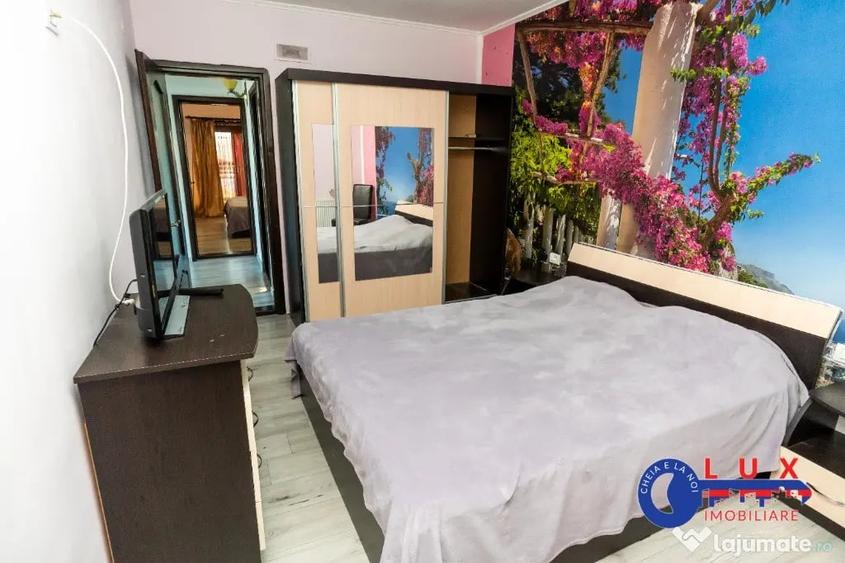 Casă cu 7 camere cu Teren 209 Mp în Monumentului