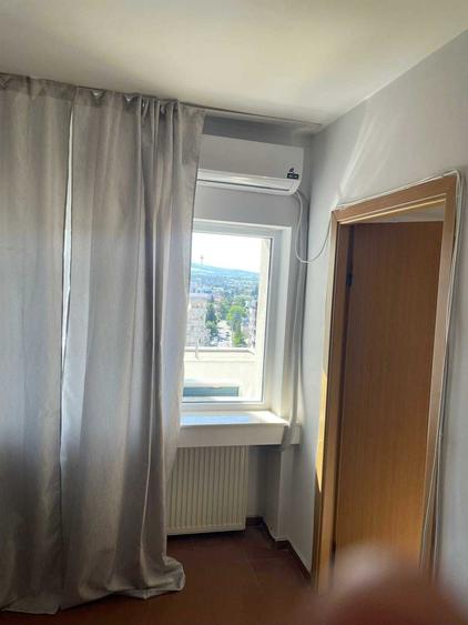 Apartament cu 2 camere semidecomandat în Ultracentral