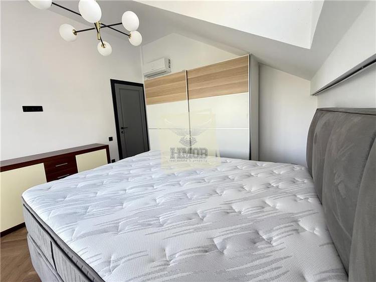 Apartament cu 3 camere semidecomandat, mobilat în Turnișor