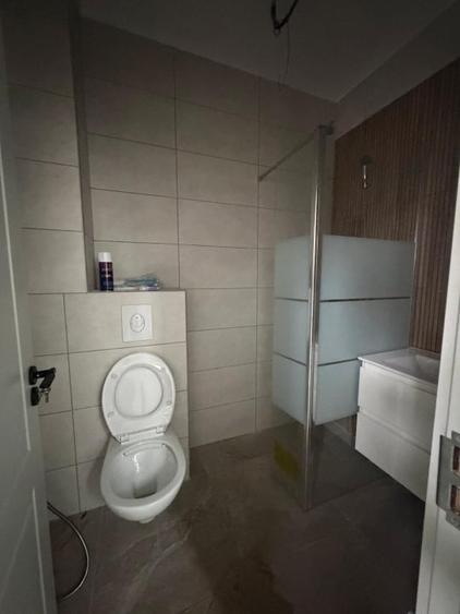 Casă individuală cu 3 camere cu Canalizare în Romanești