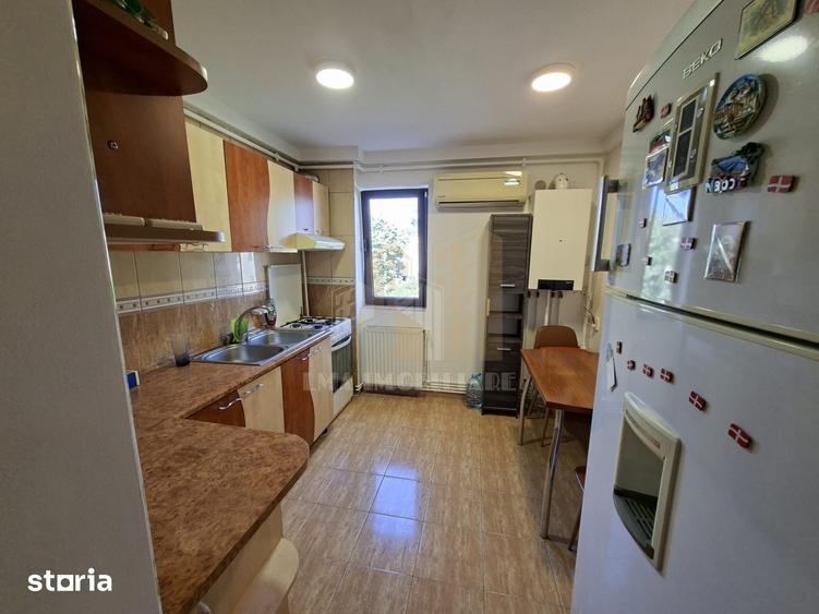 Apartament cu 2 camere semidecomandat în Florilor