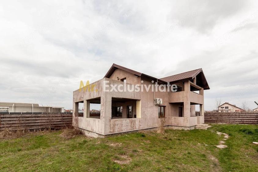 Casă cu Teren 477 Mp în Bradu