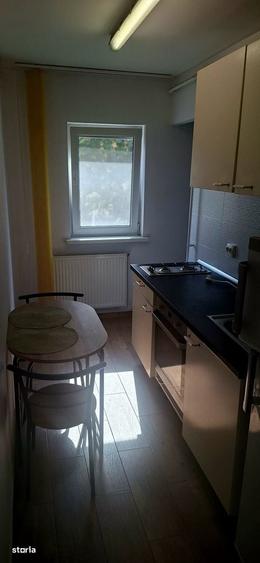 Garsonieră decomandată în Teilor